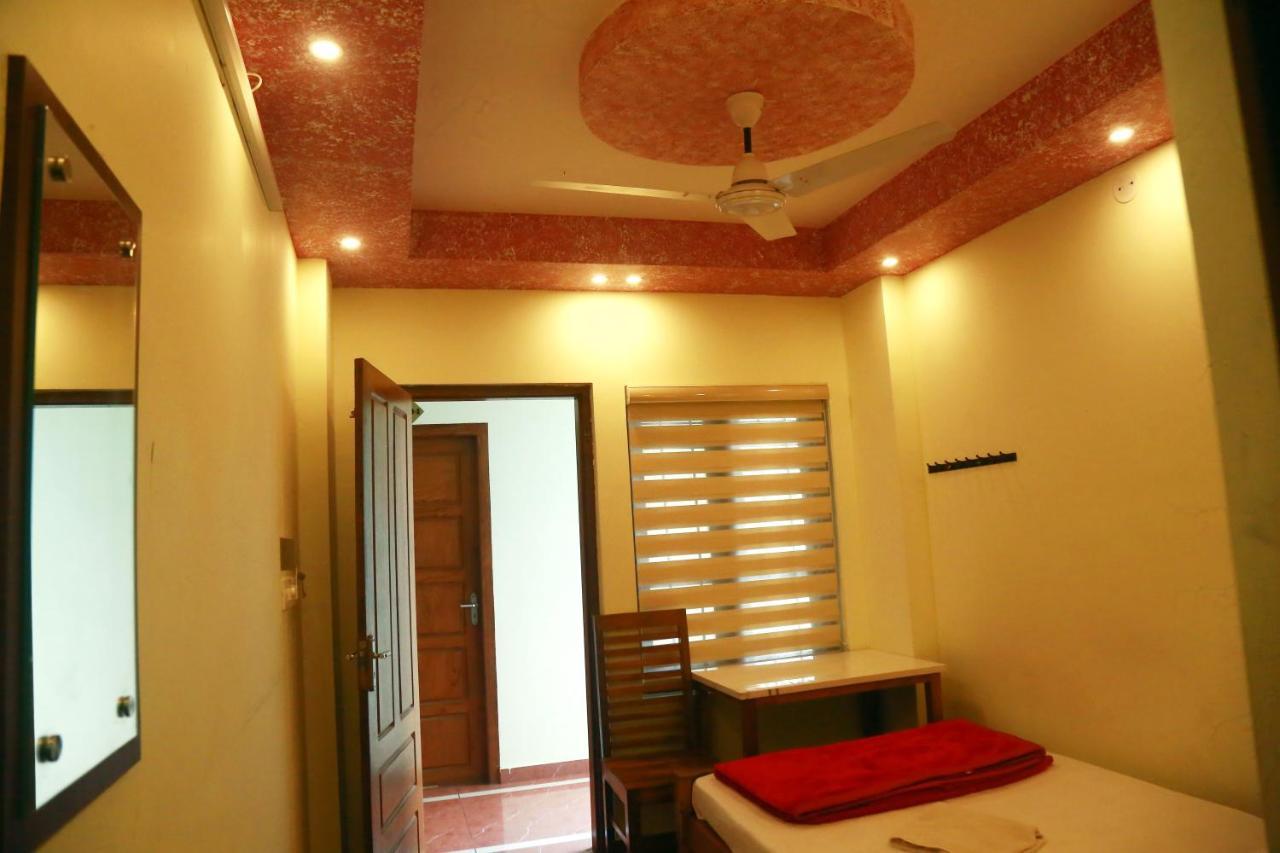 Mist Residency Hotel Kattappana Luaran gambar