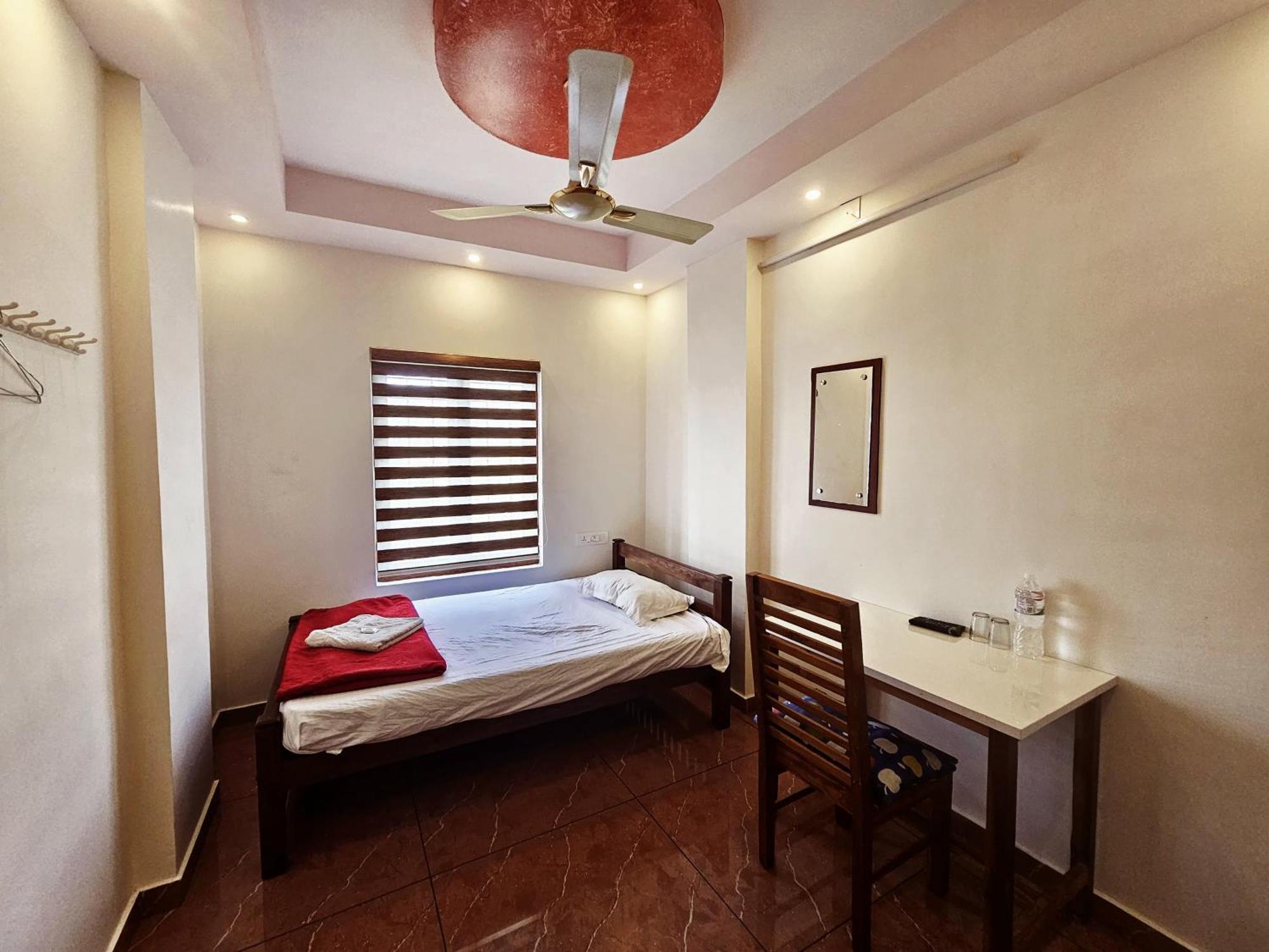 Mist Residency Hotel Kattappana Luaran gambar
